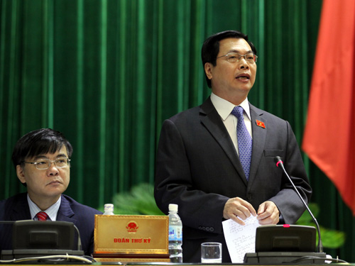 Chất vấn tại Quốc hội: Vì sao hàng giả, độc hại tràn lan?