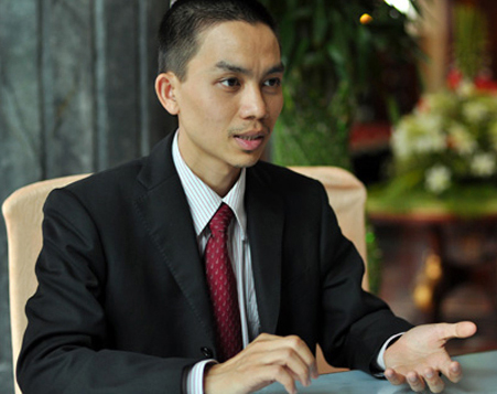 Viễn cảnh kinh tế Việt Nam và sự lúng túng ở "ngã ba đường"