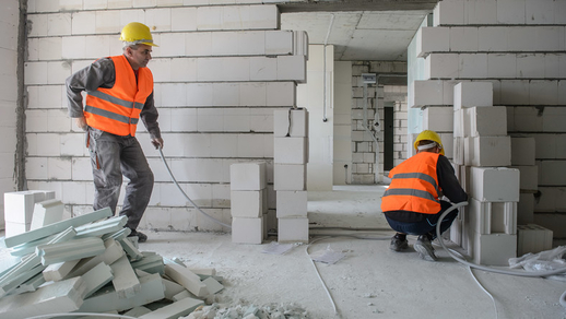 Ba Lan mở cửa thu hút sức lao động từ các nước xa xôi. Chính phủ đang chuẩn bị làm dễ việc này