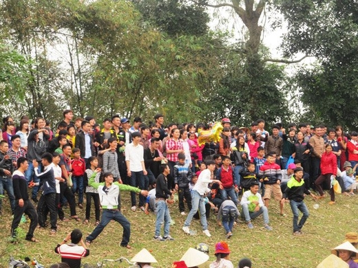 Chợ Tết cầu may ở xứ Thanh quê tôi