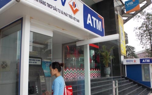 Gửi tiền ngân hàng vẫn lo