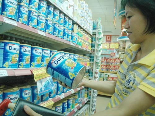 Giá sữa lại gây sốc