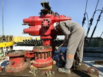 Bạo loạn Libya đẩy giá dầu lên cao nhất kể từ tháng 9/2008