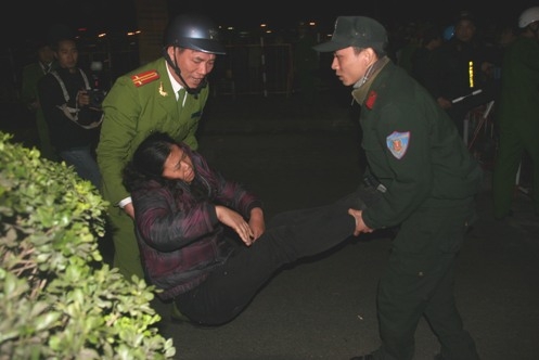 Hội Đền Trần - việc hành chính thành chỗ cầu quan!?