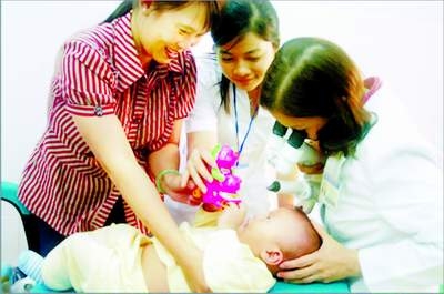 Lác mắt - Không chỉ là vấn đề thẩm mỹ