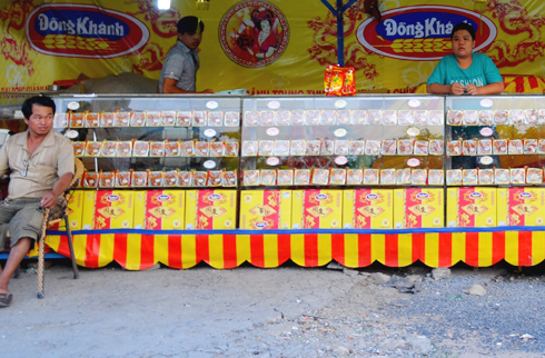 Suy thoái vẫn đua làm bánh trung thu bạc triệu