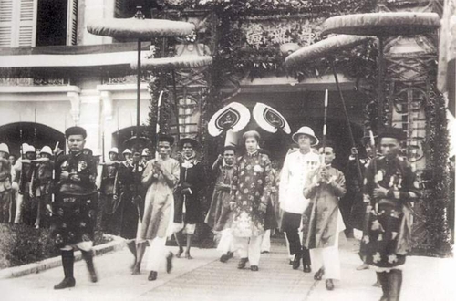 Cuộc đời Bảo Đại gắn liền với con số 13 "xui xẻo"