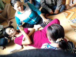 Am “cô Thắm” và những trò cầu cơ nhảm nhí