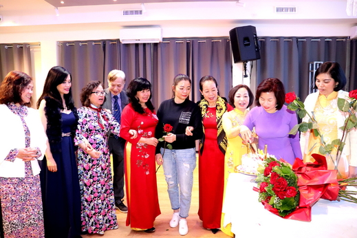 Câu lạc bộ  thơ tại Ba Lan kỷ niệm 23 năm ngày thành lập