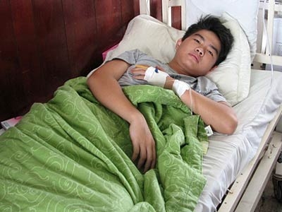 Bị thầy phạt “thụt dầu”, một học sinh nhập viện