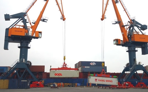 Hải quan không tin ngân hàng, giấy bảo lãnh vô dụng