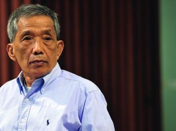 Luật sư của Duch xin tòa tha bổng cho bị cáo