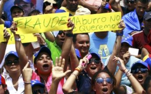 Venezuela: Ông Maduro tuyên thệ nhậm chức dù phải kiểm lại phiếu