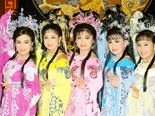 Chưa thành danh đã tai tiếng