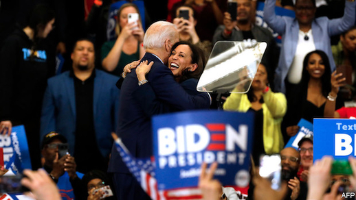 Thấy gì từ việc Biden chọn Kamala Harris làm ứng viên phó tổng thống?