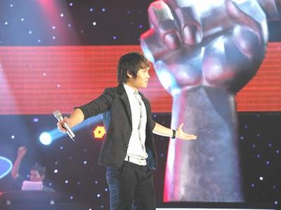 Showbiz Việt - Lũ lượt rủ nhau đi thi