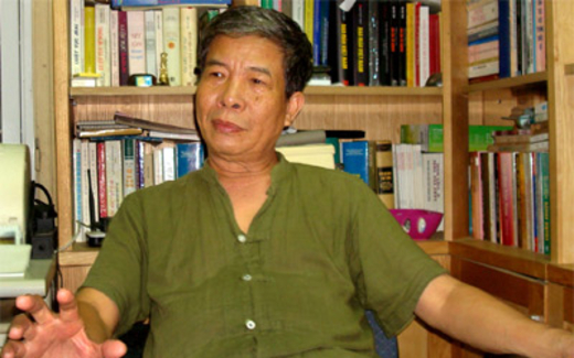 Đám tang lãnh đạo huyện "diễu" xế khủng: Phô trương, chuyên quyền!