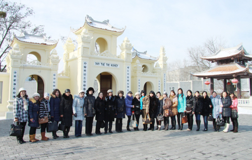 Đoàn phật tứ Kiev hành hương tới chùa Trúc Lâm Kharkov làm lễ cầu an đầu xuân Quý Tỵ