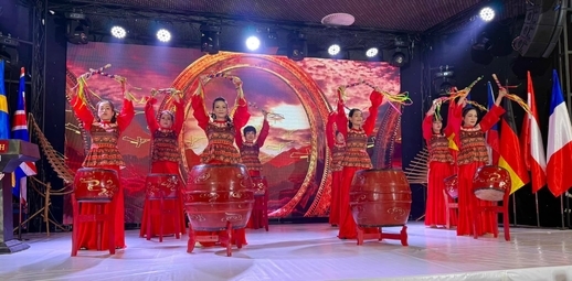 "Tết Việt Nam trong tôi" - Âm vang cội nguồn.