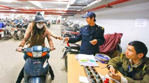 Chung cư bình dân, thu phí cao cấp