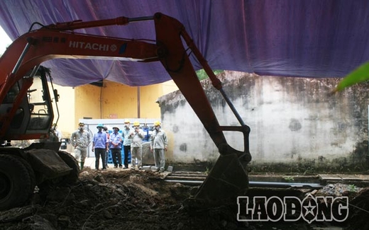 Khai quật ở Cty Nicotex Thanh Thái: Đào đến đâu nỗi kinh hoàng hiện lên đến đó