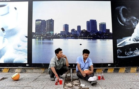 “Việt Nam muốn cứu tăng trưởng, không dễ!”