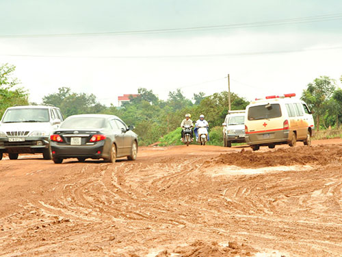 Tả tơi quốc lộ