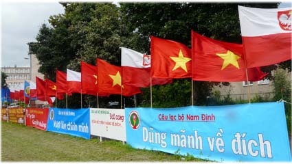 KHAI MẠC GIẢI BÓNG ĐÁ CỘNG ĐỒNG HÈ 2009