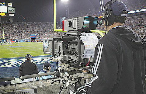 AVG thâu tóm bản quyền truyền hình Thể thao Việt Nam: Cốc sữa bò & Con bò sữa