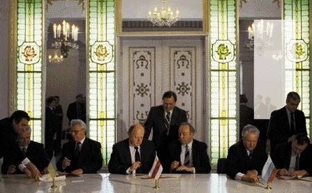 Sự tan rã của Đảng Cộng sản Liên Xô và Liên bang Xô Viết