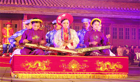Festival Huế: Chưa khai hội đã tăng giá