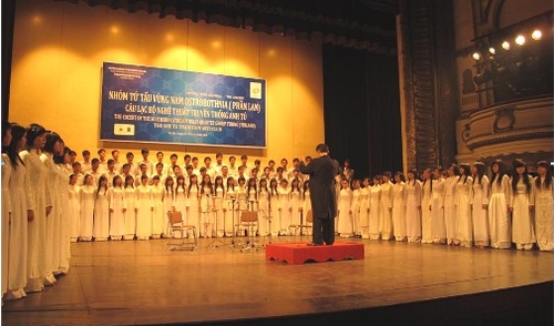 “Chết đứng” giữa sân khấu Nhà hát Lớn