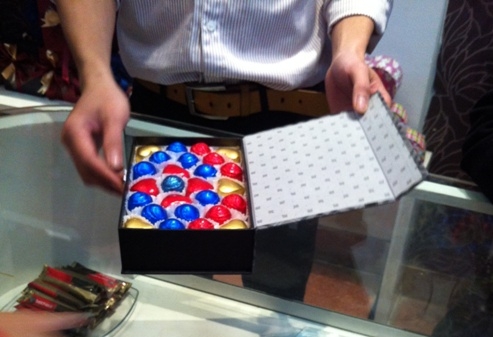 2 triệu đồng một hộp chocolate Valentine