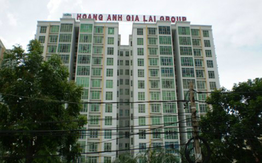 Doanh nghiệp đua bán tài sản để trả nợ