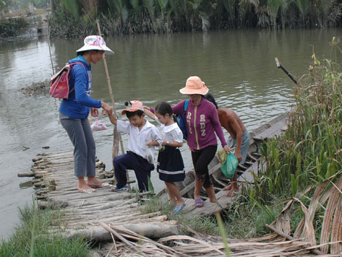 Gian nan đường đến trường