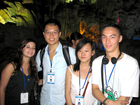 Luôn gìn giữ bản sắc Việt ở trời Tây