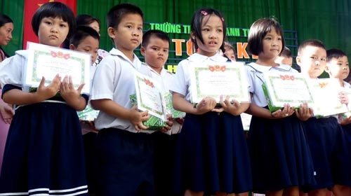 Học trước tuổi, vượt lớp: Có quy định, nhưng không khuyến khích