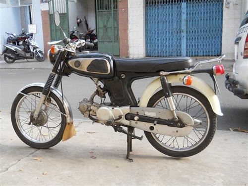 Đến là nhiều... trái khoáy