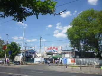 Chợ Việt ở Budapest trước nguy cơ bị giải thể