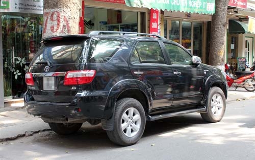 Toyota bắt đầu “triệu hồi” xe Camry bị lỗi