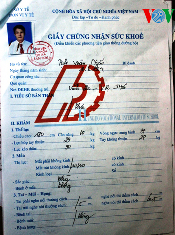 Vụ mất 1 mắt vẫn đủ sức khỏe học lái xe: Bệnh viện thừa nhận sai phạm