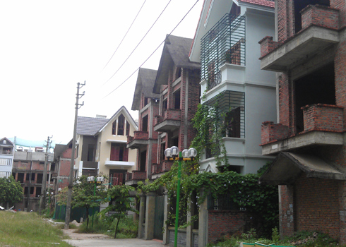 Không nên bơm thuốc tăng lực cho địa ốc