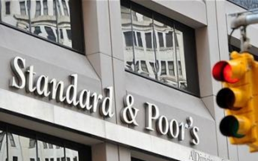 Standard & Poor’s hạ điểm tín nhiệm tài chính của Pháp