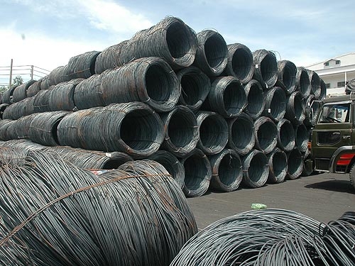 Thép rớt giá - “gậy ông đập lưng ông”