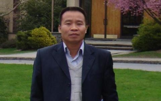 Đại gia chứng khoán xin lỗi cổ đông trước giờ giải thể