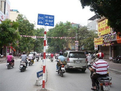 Hôm nay, Hà Nội phân làn 5 tuyến phố: Liệu có đánh trống bỏ dùi?