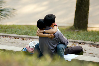 “Sớm yêu, muộn cưới” nên chăng?