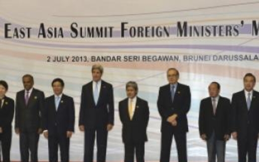 Diễn đàn ARF: ASEAN kêu gọi đàm phán tránh xung đột ở Biển Đông