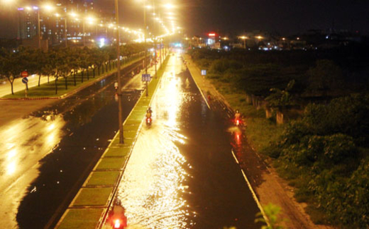 Giải pháp tạm không thể cứu TP HCM hết ngập do triều