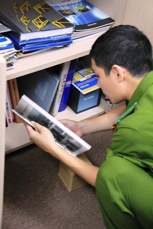 Khám xét nhà một TGĐ điều tra vụ ăn tiền 'vênh'